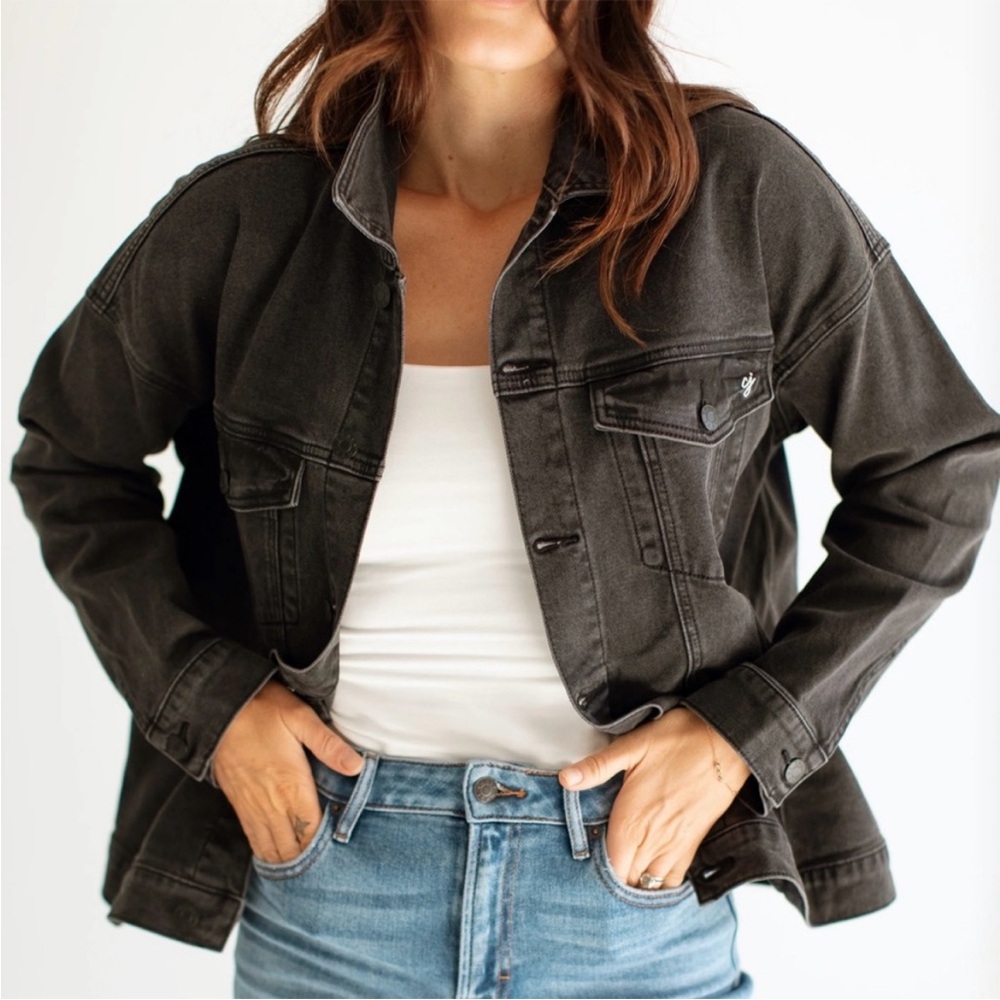Carly Jean Los Angeles Black Hunter Jacket - Picture 2 of 8